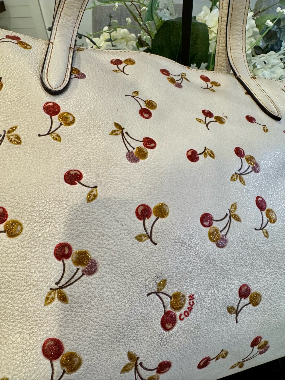 🍒COACH City Tote in Glitter Cherry Print Pebbled Leather (Style 27502) - Picture 6 of 16